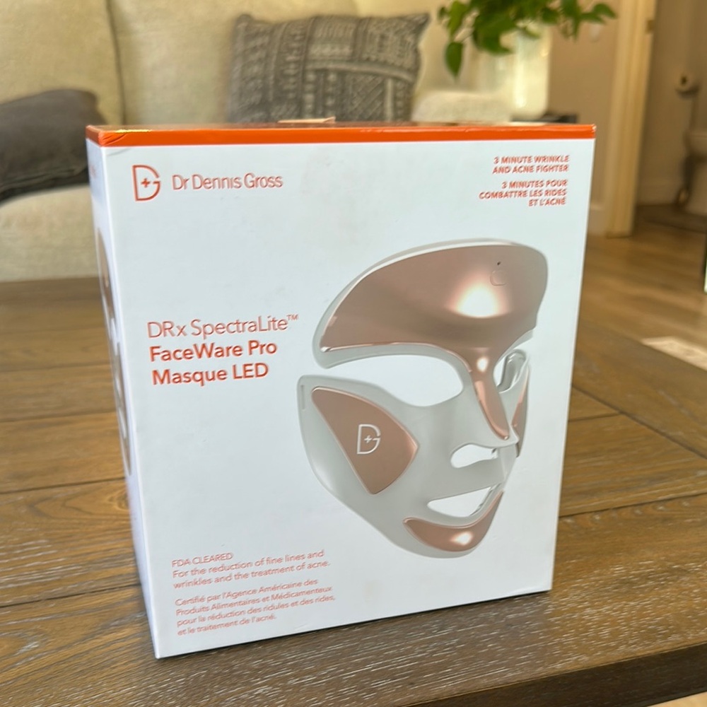 Dr Dennis gross red light faceware pro